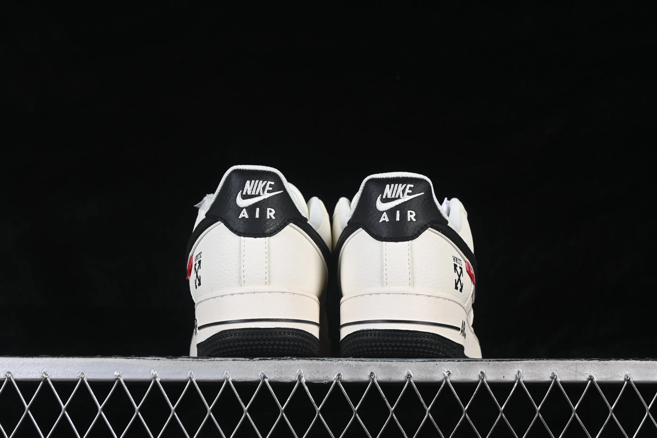 All categories Nk Air Force 1 Air Force series Nk Air Force 1 Low Air Force low top Nike Air Force 1'07 Low joint beige black hook Air Force 1 low top casual sneakers SM6668-117
